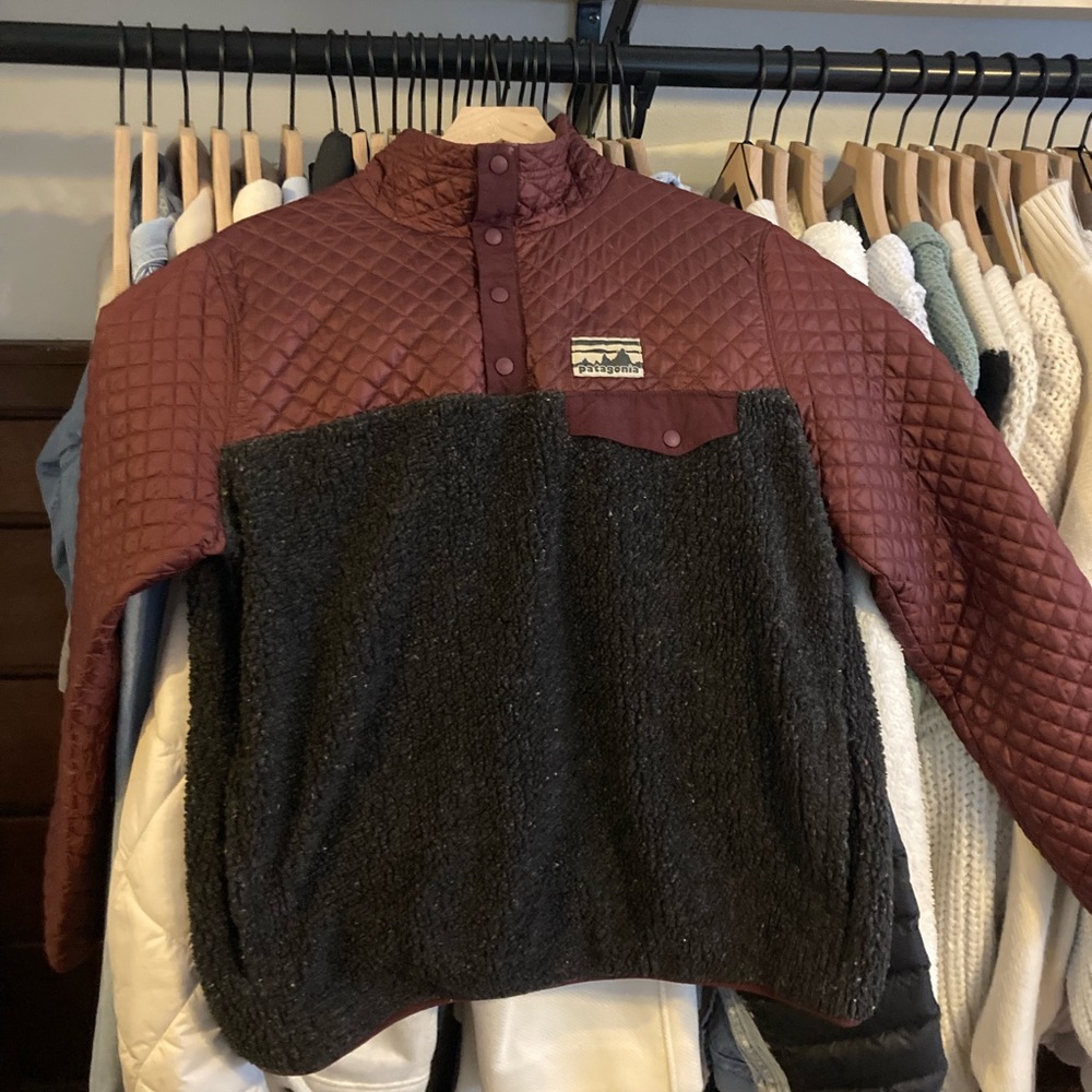 Patagonia Women’s Mixed Snap T Pullover in Drumfire Red(L)